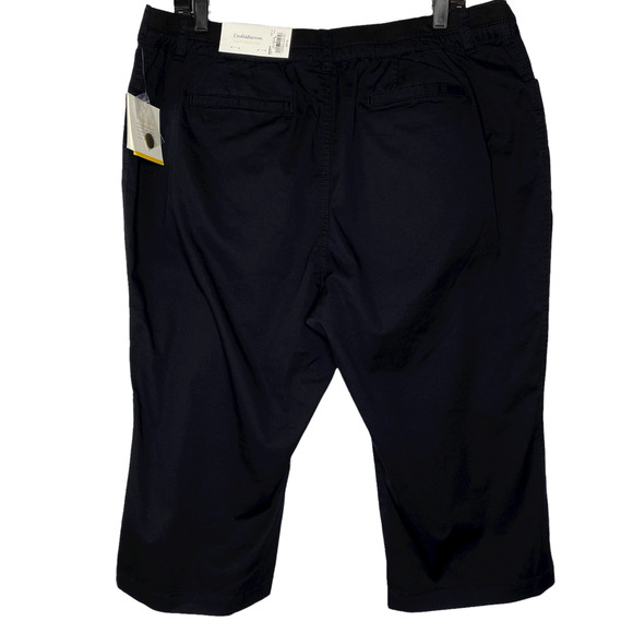 Croft & Barrow Natural fit black Capri shorts with print - Picture 2 of 6